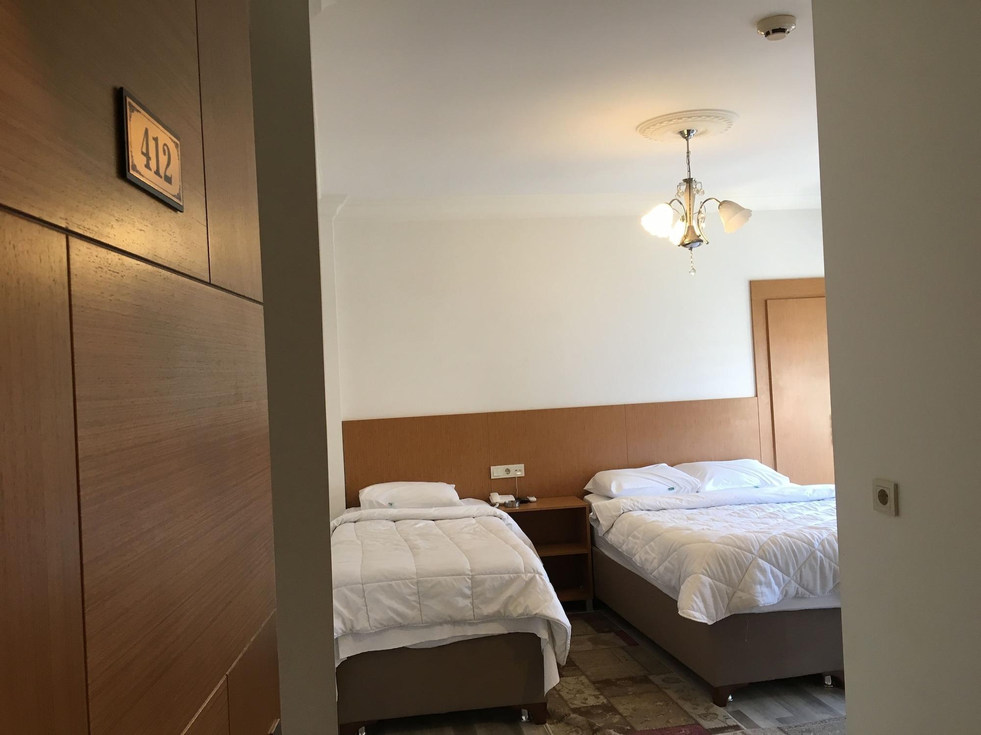 Hotel Yonca Istanboel Buitenkant foto