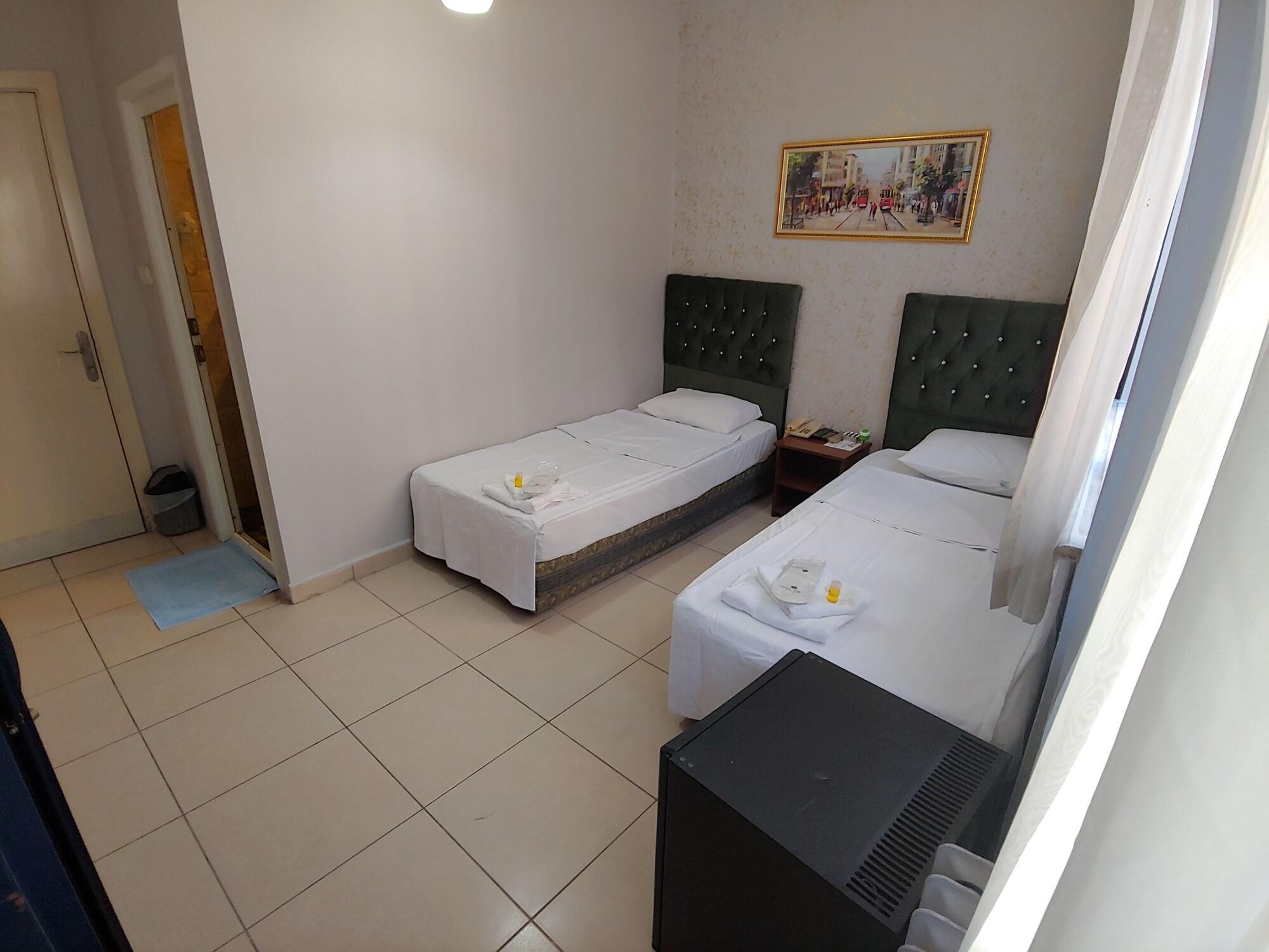 Hotel Yonca Istanboel Buitenkant foto