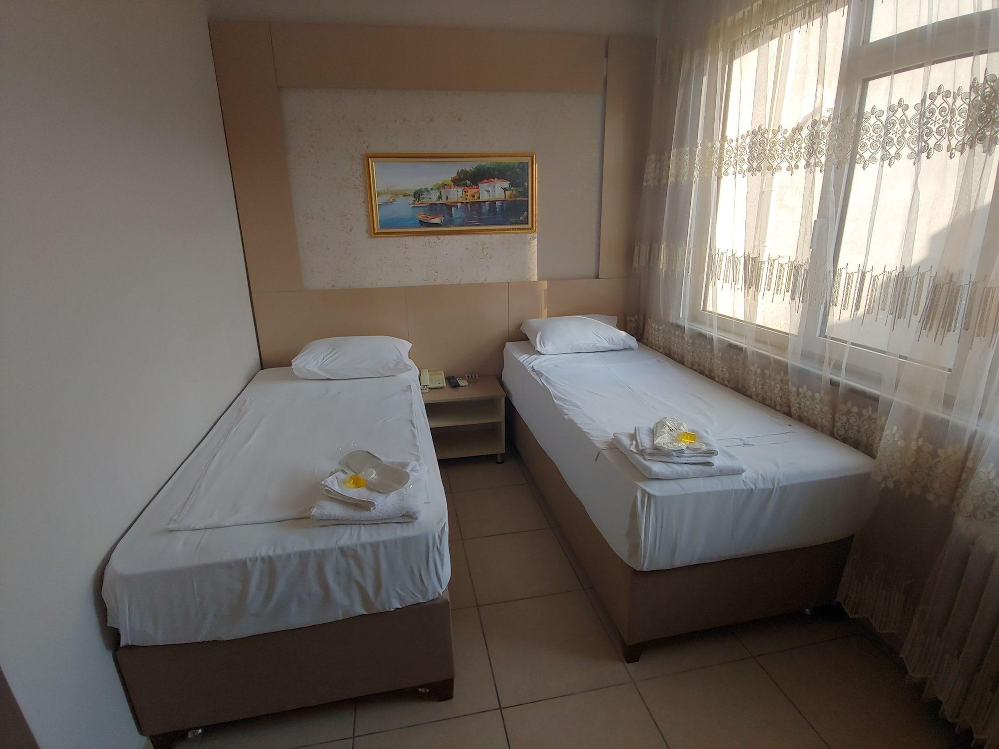 Hotel Yonca Istanboel Buitenkant foto