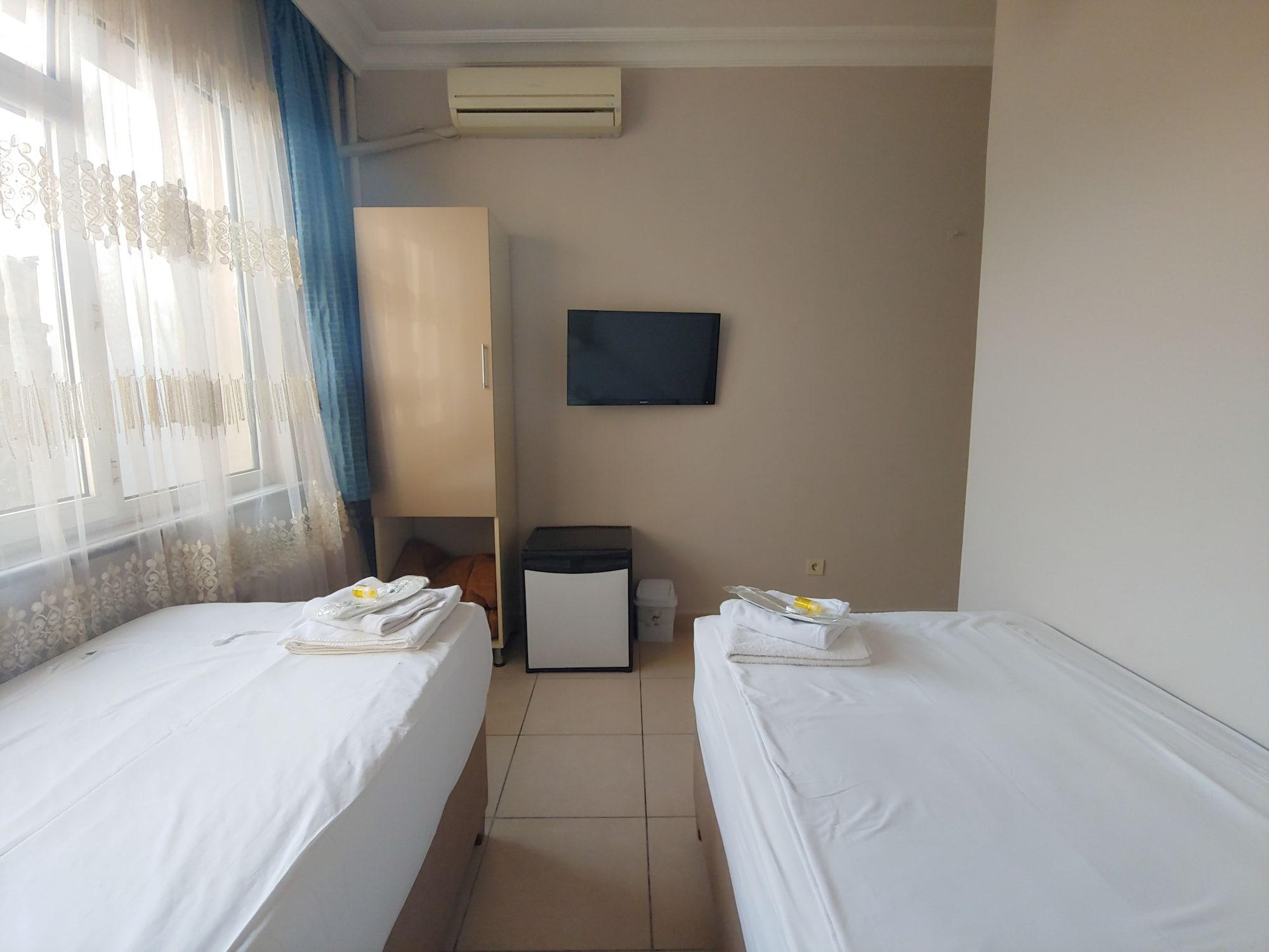 Hotel Yonca Istanboel Buitenkant foto
