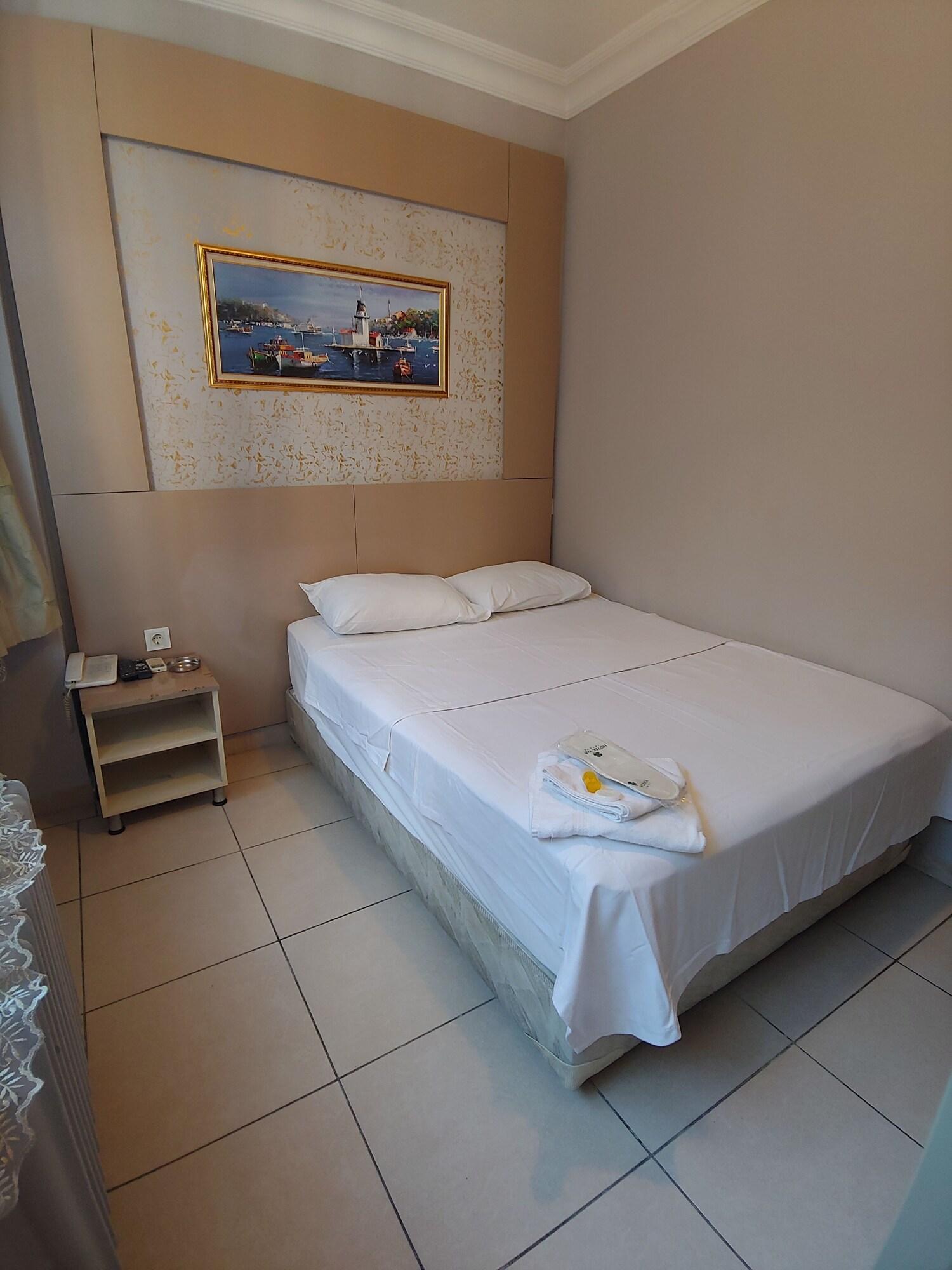 Hotel Yonca Istanboel Buitenkant foto