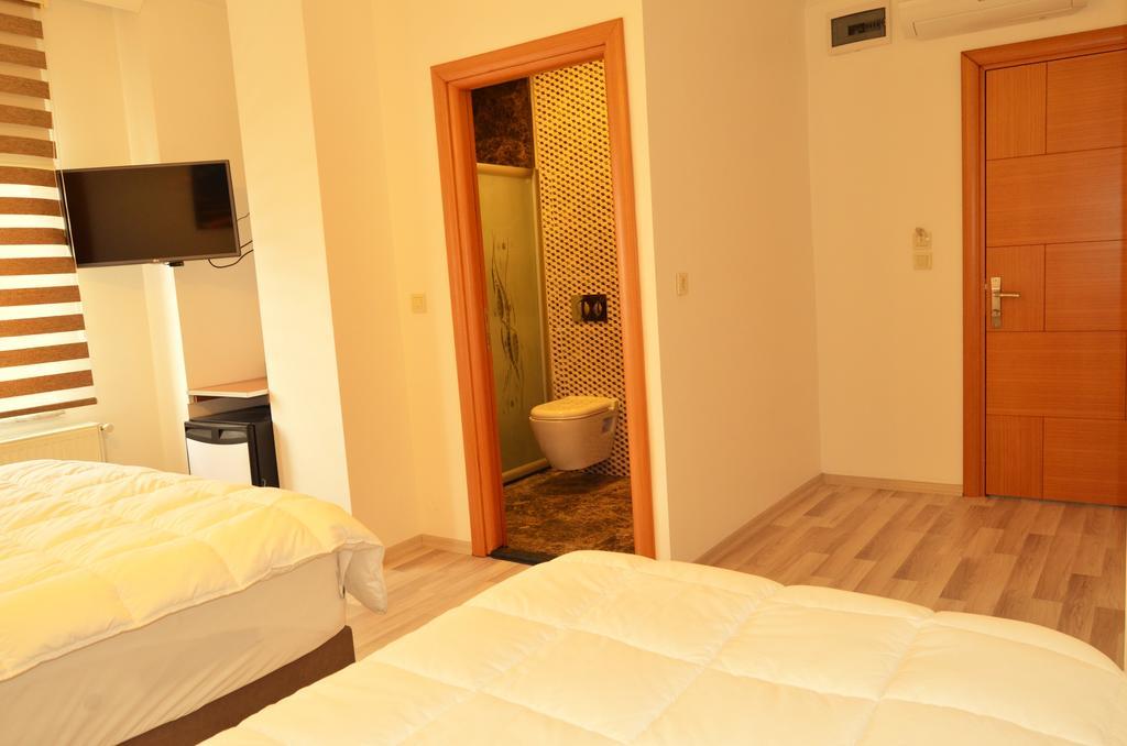 Hotel Yonca Istanboel Buitenkant foto