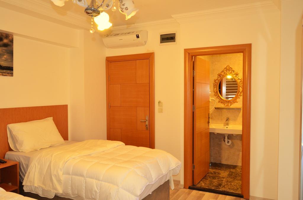 Hotel Yonca Istanboel Buitenkant foto