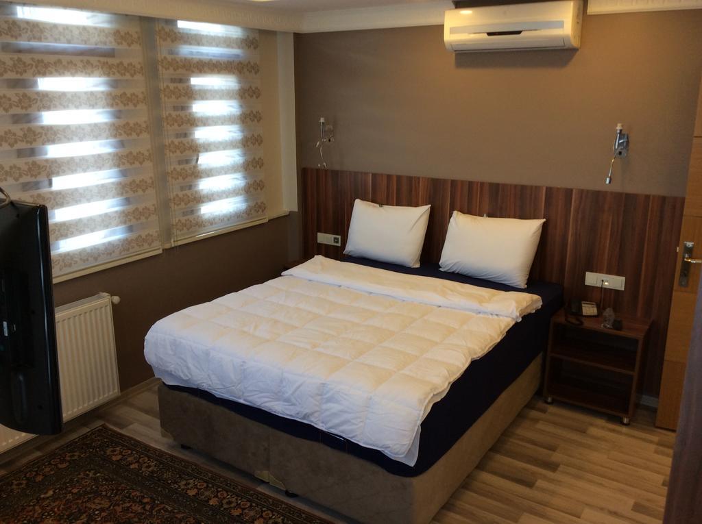 Hotel Yonca Istanboel Buitenkant foto