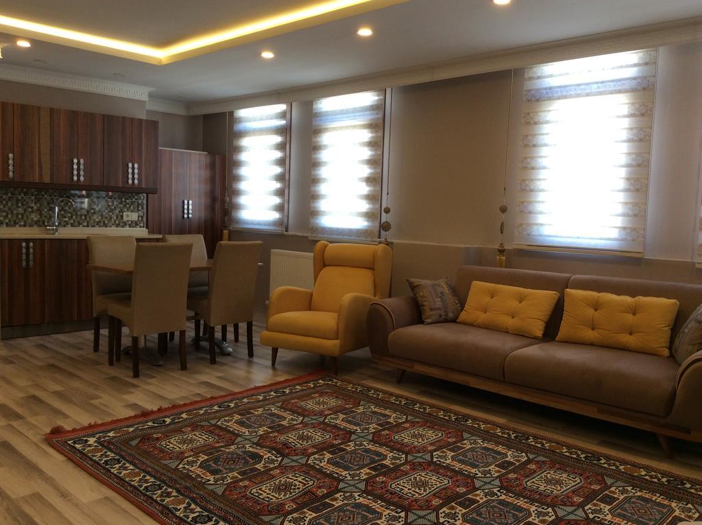 Hotel Yonca Istanboel Buitenkant foto